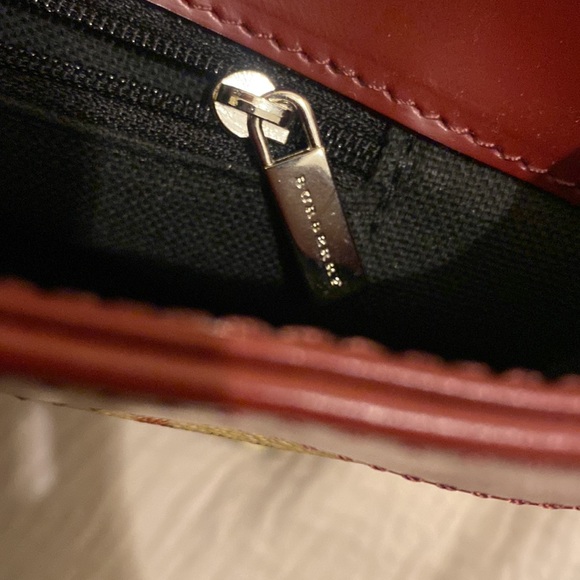 BURBERRY SHOULDER BAG . Very good condition - Picture 6 of 13